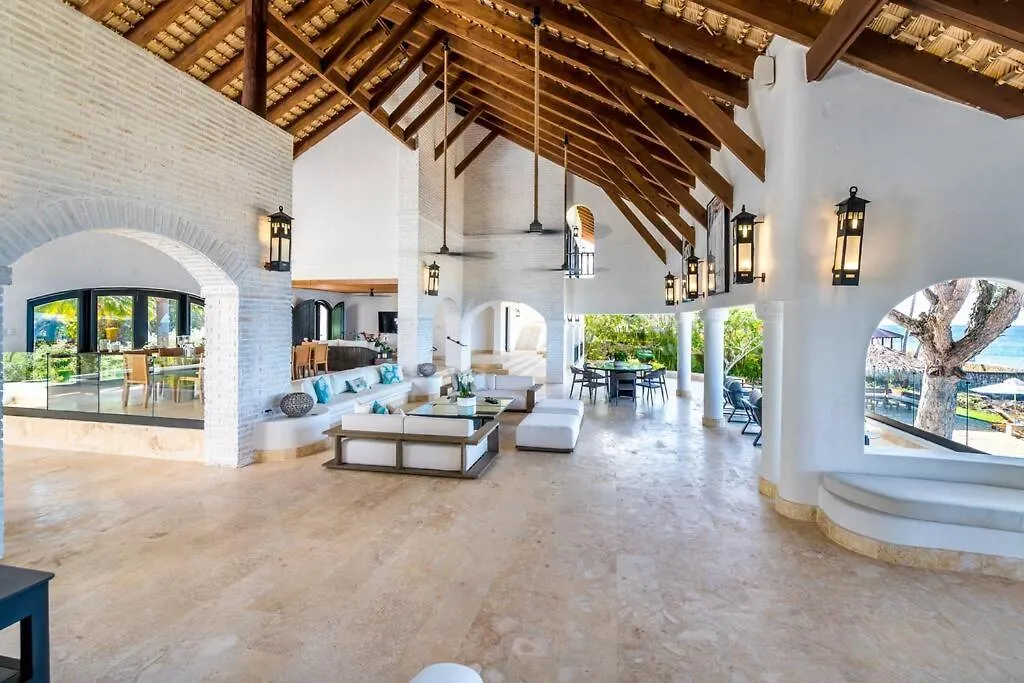Ocean Front Villa Accommodates 14 Guests With Service La Romana Dominican Republic